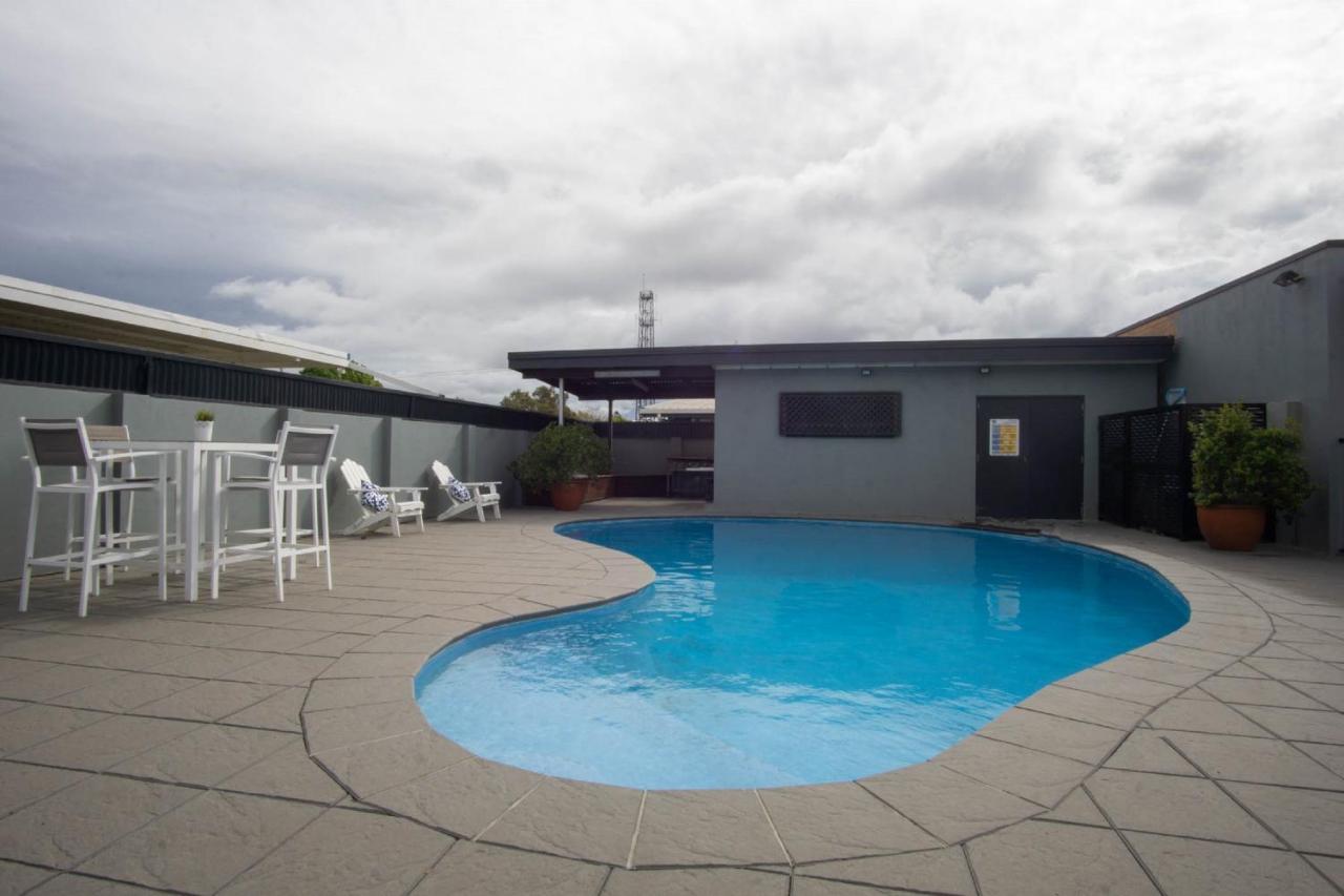 Acacia Motor Inn Bundaberg Exterior photo